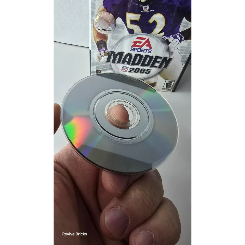 Madden NFL 2005 Nintendo GameCube , 2004 Game and Case Tested and‎ Working Great